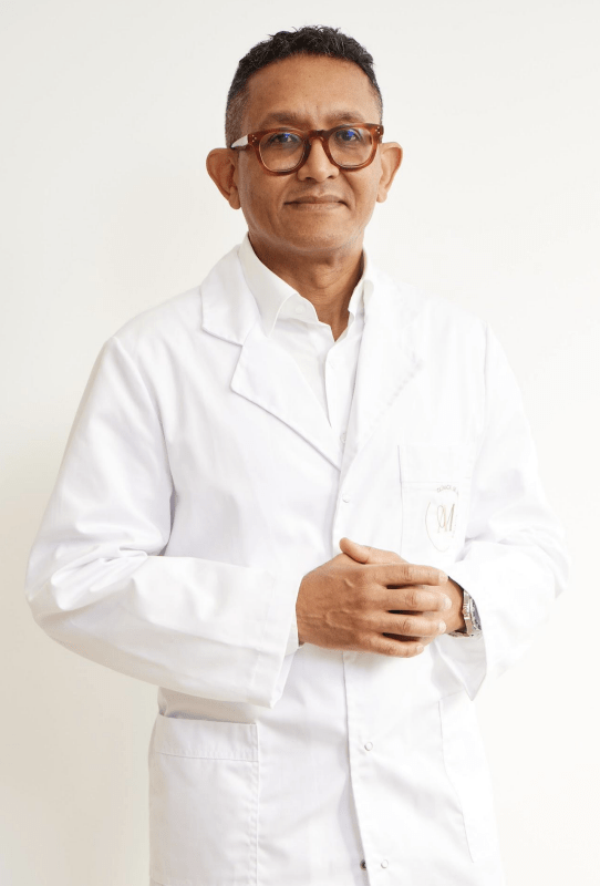 DR. ARNULFO FERNÁNDEZ ZULUETA
